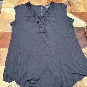 A Pea In The Pod Gray Sleeveless Top